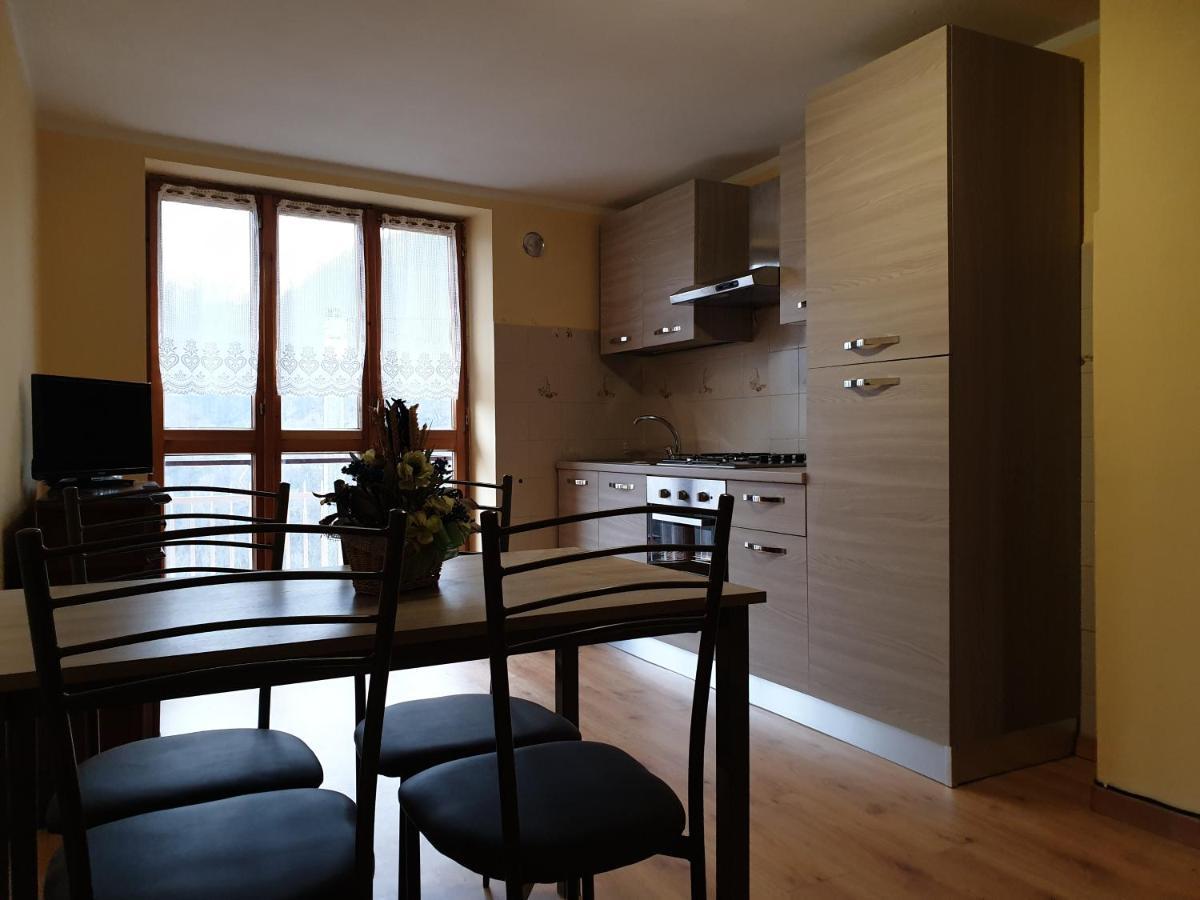 Casa Le Rondini Apartment Mezzenile Luaran gambar