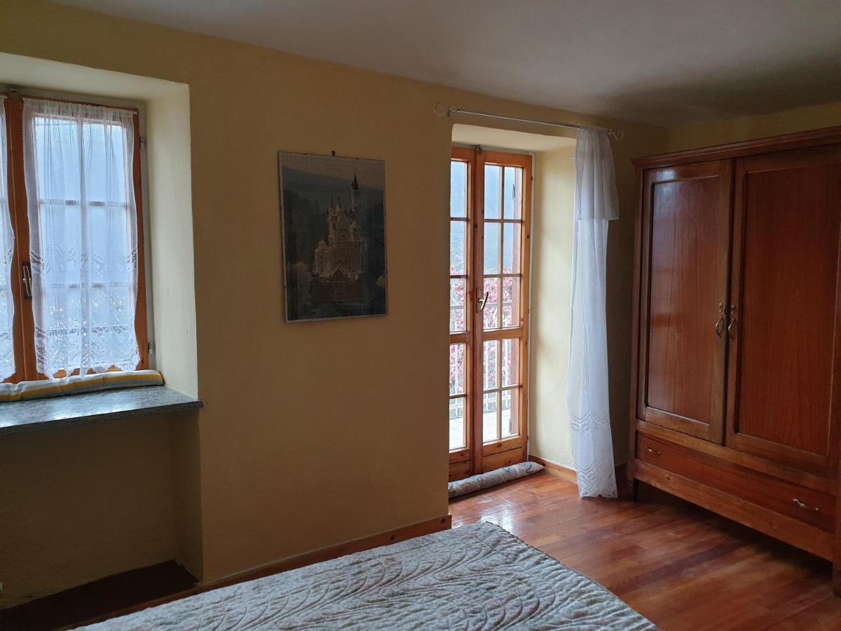 Casa Le Rondini Apartment Mezzenile Luaran gambar