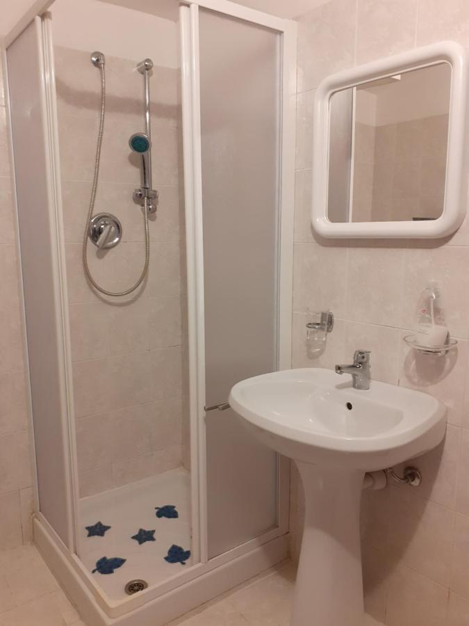 Casa Le Rondini Apartment Mezzenile Luaran gambar
