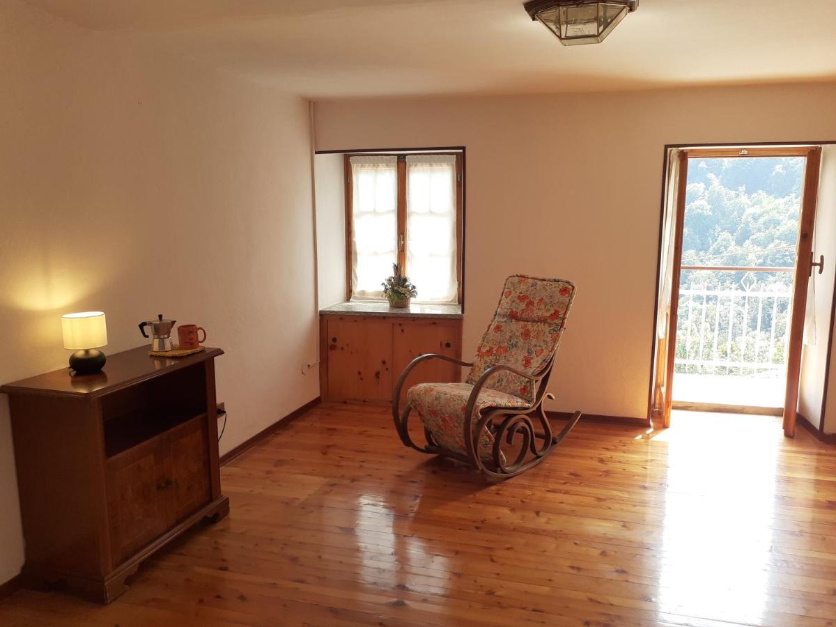 Casa Le Rondini Apartment Mezzenile Luaran gambar
